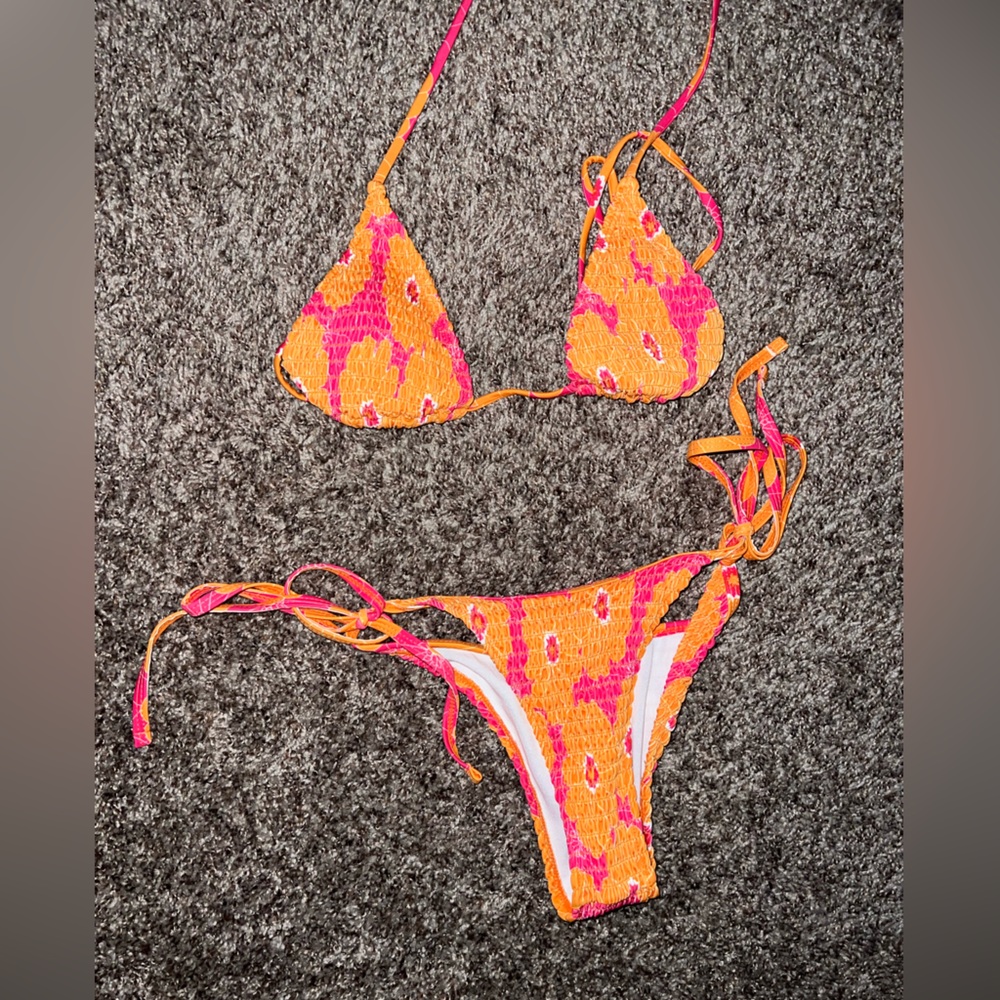 String bikini